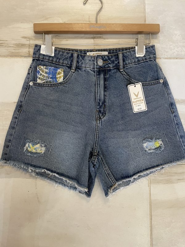 Trendy Distressed Patchwork Denim Shorts - Image 4