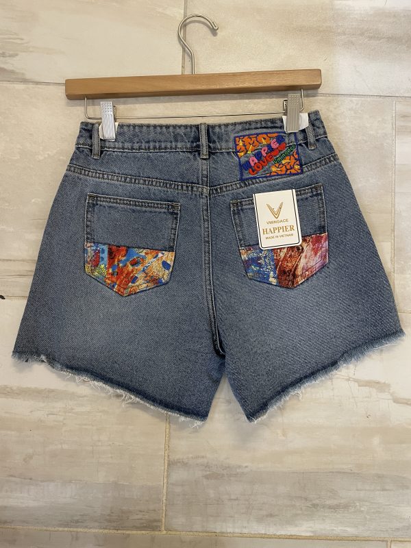 Trendy Distressed Patchwork Denim Shorts - Image 7